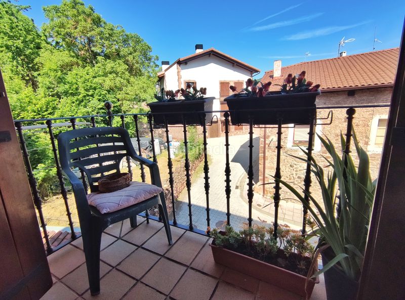 Foto b697146e-4abc-4804-8506-8bcb11b18610. Apartamento en subida soleta 7 piso de 1 habitación con piscina y ascensor. en Ezcaray