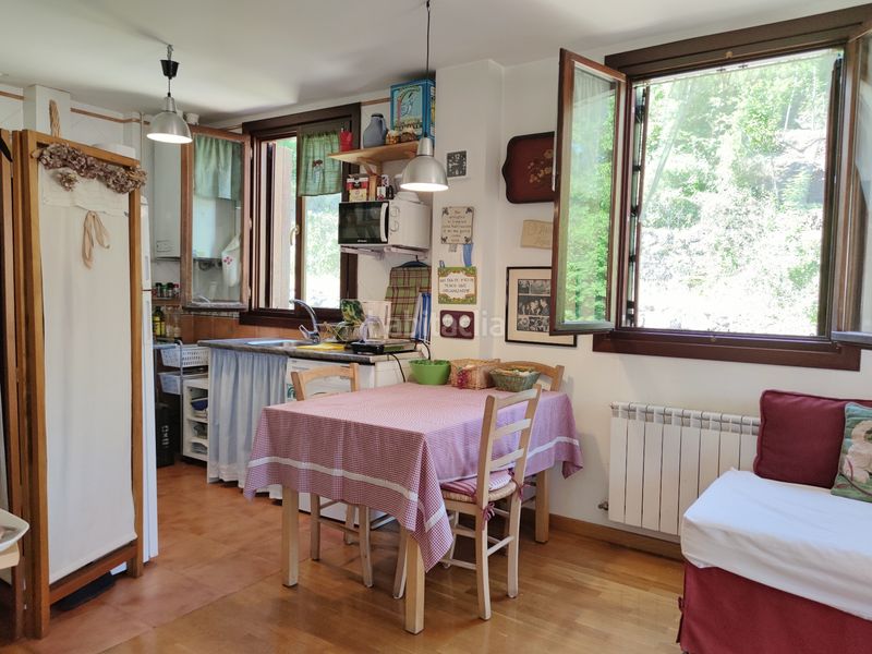 Foto d56c3b50-e6f8-4400-92bd-7ceccd744681. Apartamento en subida soleta 7 piso de 1 habitación con piscina y ascensor. en Ezcaray