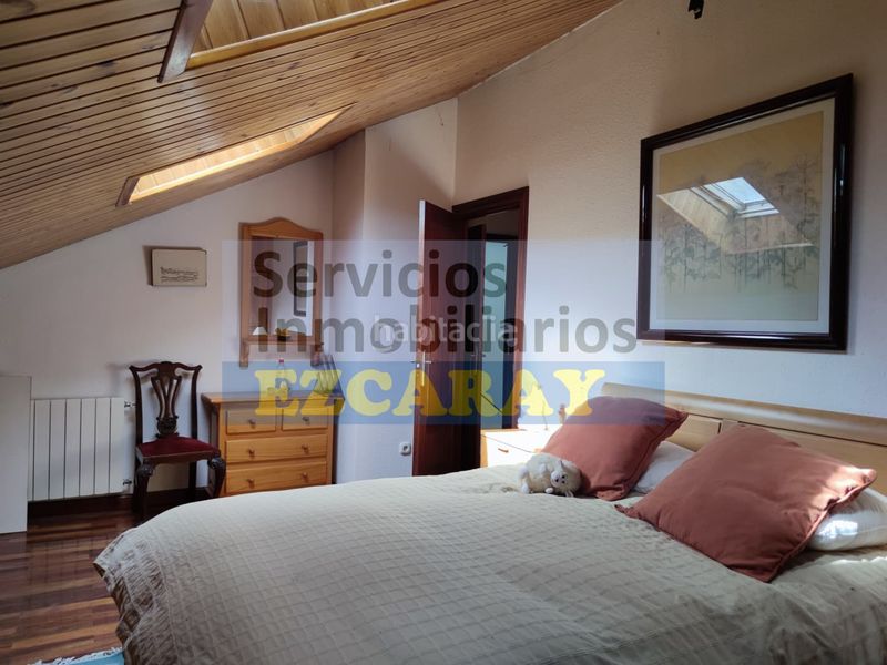 Foto 2cece4c2-efa2-4333-9215-c30127e2bbcc. Apartament amb calefacció aparcament a Ezcaray