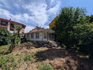 Casa a Travesía tenorio 1. Casa con terreno en el centro de ezcaray