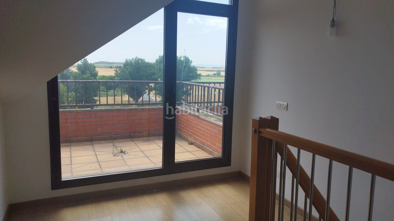 Foto fe543ed7-9f62-4a98-84a8-98642f163d3b. Apartament amb calefacció aparcament a Zarratón