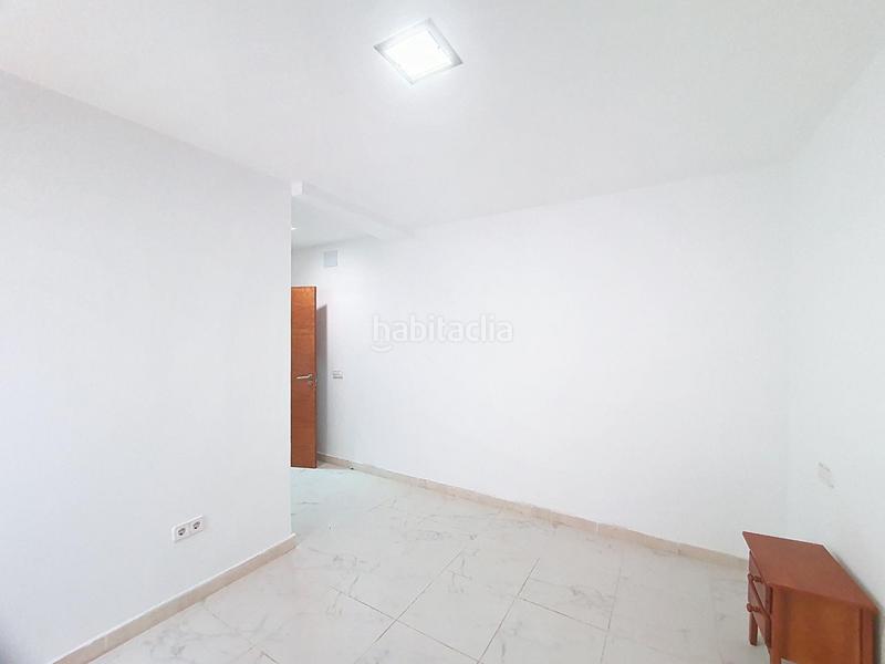 Foto 397209be-291b-46c6-b2a9-af47bba7b1dd. House with parking in Schamann - Rehoyas Palmas de Gran Canaria (Las)