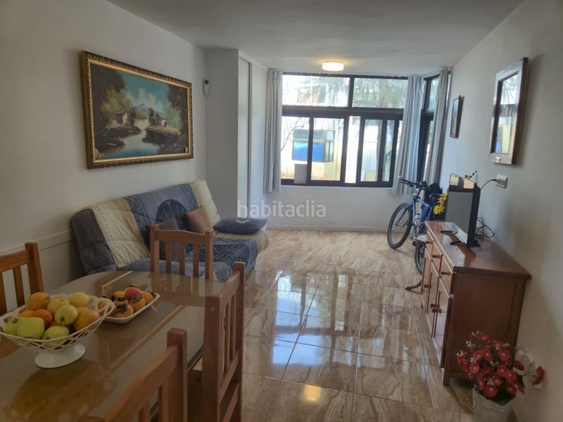 Foto b2e88b0b-5b68-4c51-bd88-c97b0c514452. Piso en Corralejo Oliva (La)