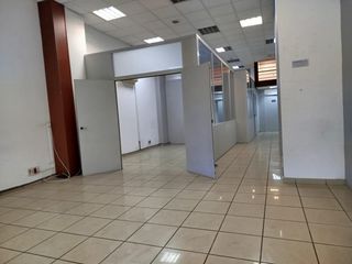 Local commercial à Avenida Primero de Mayo