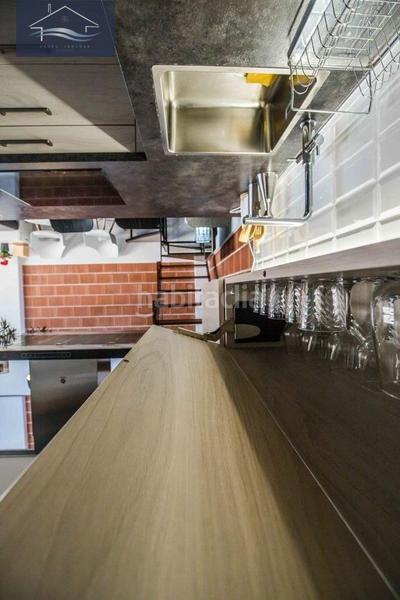 Foto 2c7e3a6d-c3cf-4aa9-9dc8-1269f28a5d06. Lloguer dúplex amb aparcament a Playa Muchavista Campello (el)