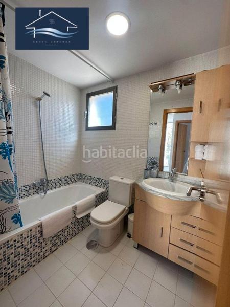 Foto 0746e535-a111-4359-a576-079e1cc45809. Xalet amb aparcament piscina a Pueblo Acantilado-Lanuza Campello (el)