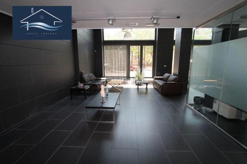 Foto 0476e78b-534e-4c74-89d2-38437c9dcae3. Lloguer local comercial amb calefacció a Paus - Polígono San Blas Alicante