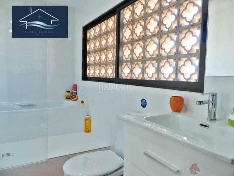 Foto d14974fd-8175-4c71-8eeb-99f647a108f7. Attique avec parking dans Campello Playa Campello (el)