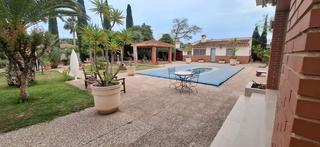 Chalet in La Font-Mezquitas. Chalet independiente en venta san juan de alicante