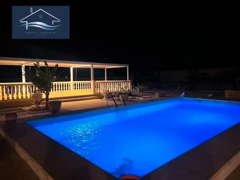 Foto 8e456606-a4ce-4392-a5a8-1a5bd781e752. Chalet avec cheminée chauffage parking piscine dans Mutxamel