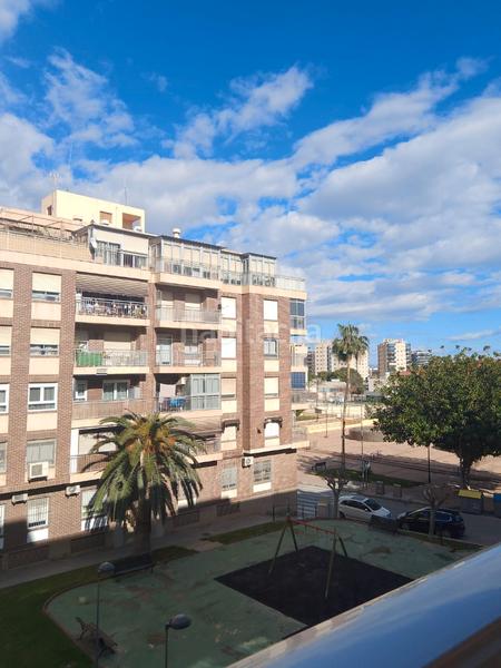Foto 2ba8bd9c-174d-4aec-a853-d965a4d6811e. Piso amplio piso en venta en el campello - alicante en Campello (el)