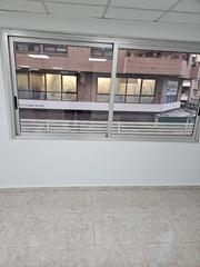 Rent Office space in Calle general lacy 5. Oficina en alquiler en pleno centro de alicante