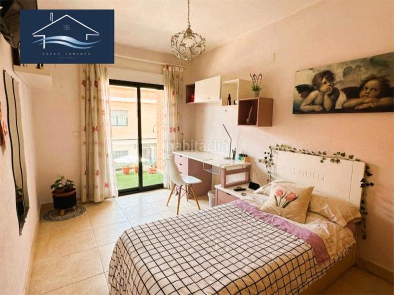 Foto 663cda25-1c72-4e06-a2f3-53b3f4f87313. Chalet  en venta en Centro San Juan de Alicante