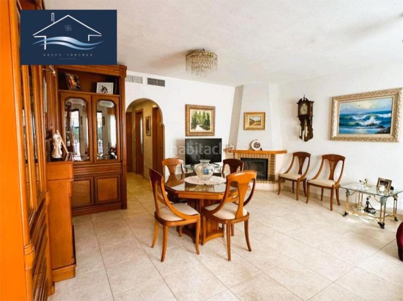 Foto d12195ef-2c9b-430e-8f4e-1cade6ed08ce. Chalet  en venta en Centro San Juan de Alicante
