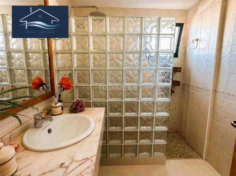 Foto e880ca2f-e80e-4359-a547-867cd8b11737. Chalet  en venta en Centro San Juan de Alicante