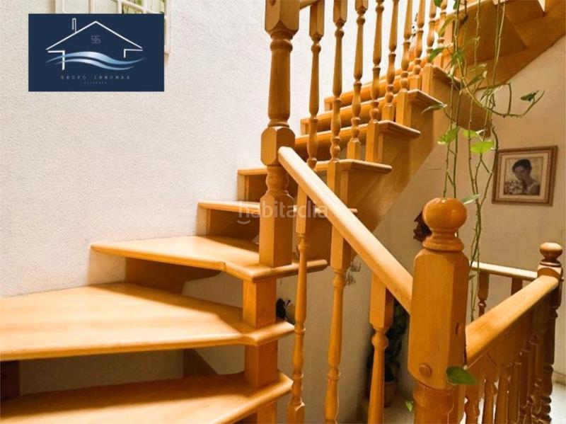 Foto ef7ab738-112d-4b3a-817c-d8645d6c7062. Chalet  en venta en Centro San Juan de Alicante