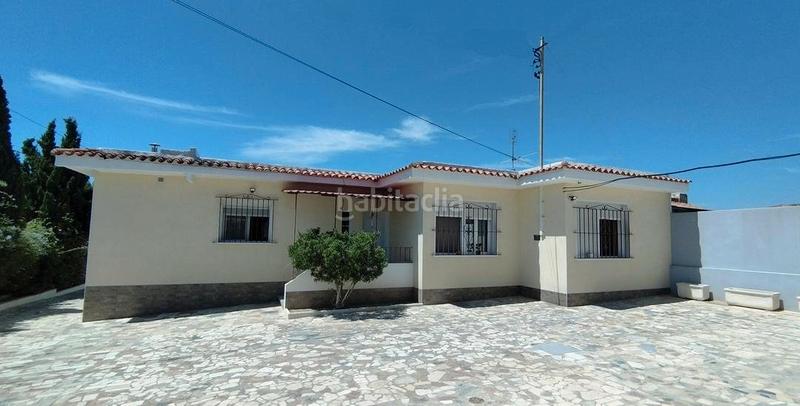 Foto 35c2ee6e-4b8a-4f80-adf3-7f23b53ab173. Chalet  en venta en campello en Pueblo Español-Coveta Fumá Campello (el)