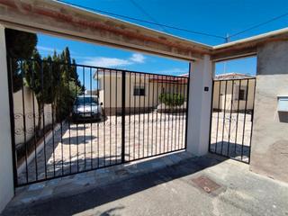 Xalet  Carrer forcall. Chalet en venta en campello