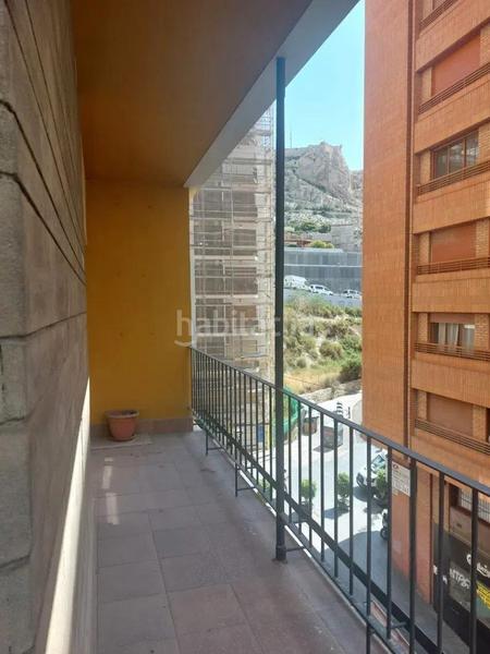 Foto 53f91cc7-e597-4d2b-a029-f37da6e79d1f. Pis amb calefacció a Barrio del Centro Alicante