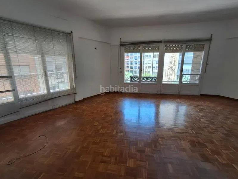 Foto 5922b2bf-e645-4b58-841c-77c6641784d3. Pis amb calefacció a Barrio del Centro Alicante