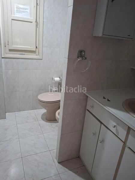 Foto df8e08eb-456f-43a8-8b43-f824f1616c34. Pis amb calefacció a Barrio del Centro Alicante