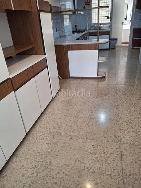 Foto f7f1ab7b-5401-4897-a1dc-5df13e26a665. Pis amb calefacció a Barrio del Centro Alicante