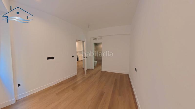 Foto 9fd6fb5e-38d3-4ef5-abc6-e797c9efbcfe. Pis amb calefacció a Barrio del Centro Alicante