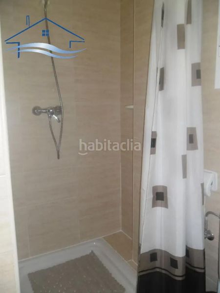 Foto 2cc8ed5f-074a-4838-8b5c-5007522ee9ec. Casa adossada amb piscina a Bonalba-Cotoveta Mutxamel