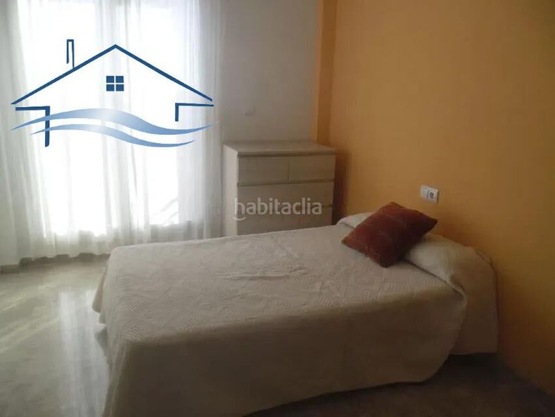 Foto 4109209d-8fb8-467e-b522-a5fd42669ff7. Casa adossada amb piscina a Bonalba-Cotoveta Mutxamel
