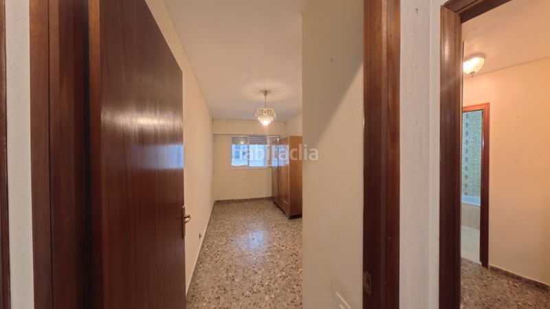 Foto bc09e766-ba91-4a88-b266-9f7dc42277ce. Piso en carrer del tucuman 18 piso en venta en pleno centro .- luceros en Alicante