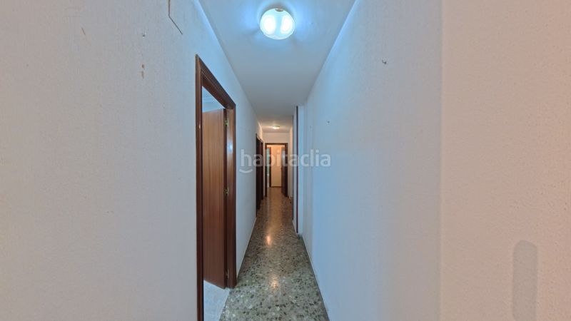 Foto c33a4194-f5f0-4999-9327-c5fa2bc86a02. Piso en carrer del tucuman 18 piso en venta en pleno centro .- luceros en Alicante