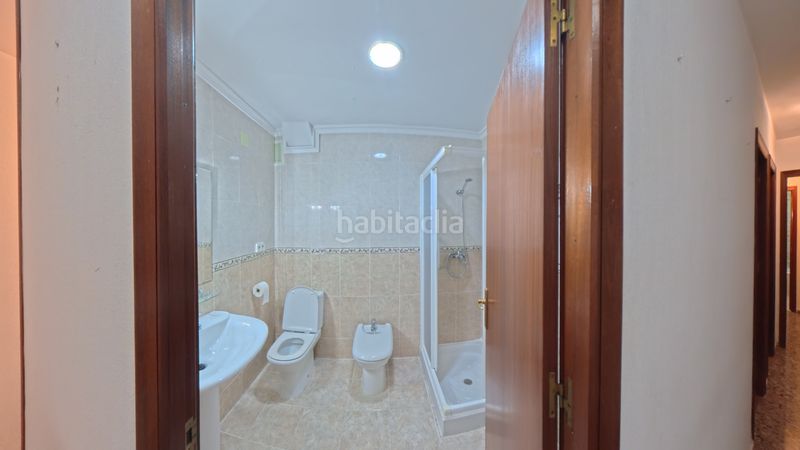 Foto e82c14ba-8ced-485a-b25b-6e7a9dd72e96. Piso en carrer del tucuman 18 piso en venta en pleno centro .- luceros en Alicante