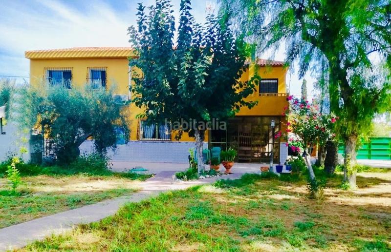 Foto b664f16a-b649-4bfc-ae1e-c55127fbfd93. Xalet amb calefacció aparcament piscina a Villafranqueza Alicante