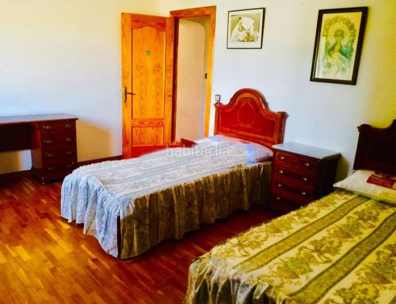 Foto d3d611ea-6500-4e76-b5c1-11f8a11fe770. Xalet amb calefacció aparcament piscina a Villafranqueza Alicante