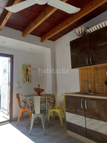 Foto 0b298a13-1c6e-4e85-a2b8-18499368931f. Casa a schiera con riscaldamento in Casco Antiguo - Sta. Cruz - Ayuntamiento Alicante