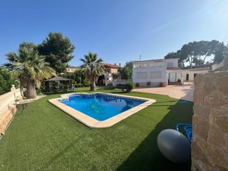 Chalet in Centro. Chalet independiente en venta en centro mutxamiel