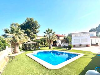 Chalet in Centro. Chalet independiente en venta en centro mutxamiel