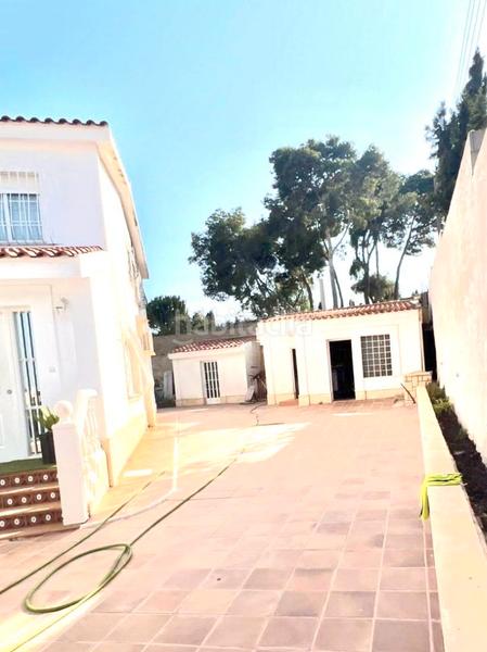 Foto b71646f2-70a0-46c0-9b8e-bd7d0471ceb1. Chalet  independiente en venta en Centro mutxamiel en Mutxamel