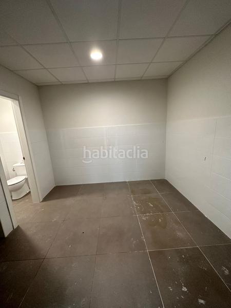 Foto 708975fa-ae7e-4cf1-ad2c-b7db35163932. Alquiler local comercial local en alquiler - zona florida en Alicante