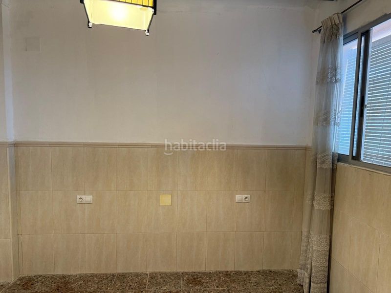 Foto a32a1ef9-a7b9-4fc3-8c2f-8560eee985da. Casa a El Castellar i l'Oliverar Valencia