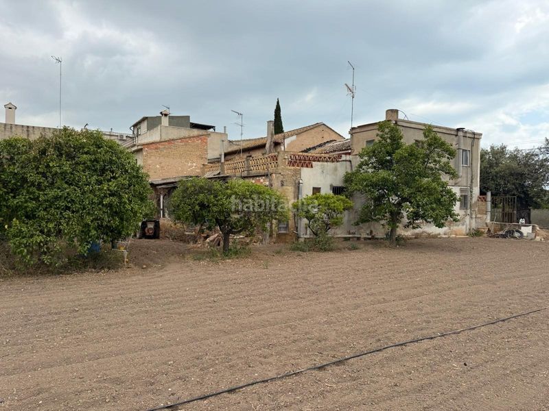 Foto b5da161d-3b6e-4378-aef9-8bea5f5d77e2. Casa a El Castellar i l'Oliverar Valencia