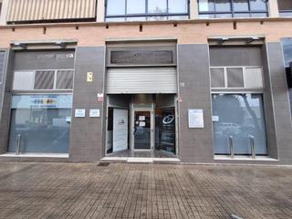 Lloguer Local Comercial a Nou Campanar. Posibilidad alquiler con opcion a compra