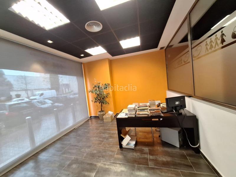 Foto da4da8e5-fb17-413f-a8a5-4adfab52cd32. Geschäftsraum in Nou Campanar Valencia
