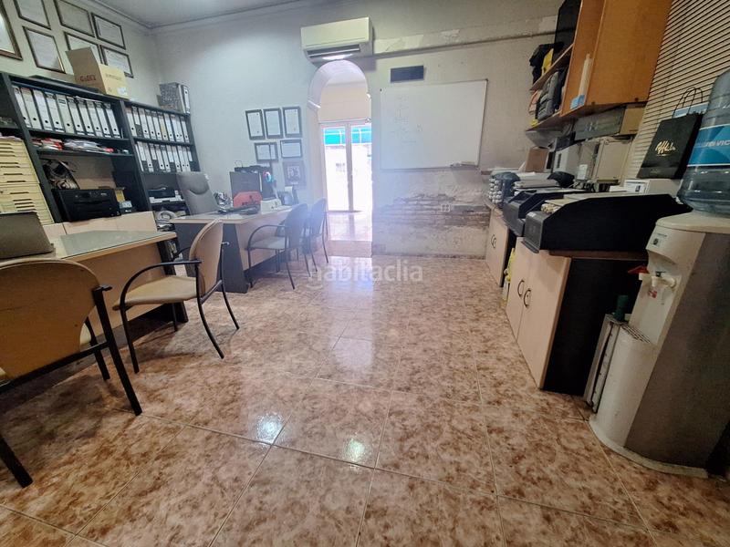Foto 76d0bcba-4367-40a4-9eed-209b3973a393. Piano terra in Barrio Benicalap Valencia