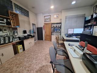 Erdgeschoss  Avenida dr peset aleixandre. Oportunidad única en benicalap, valencia!