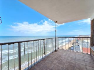Piccolo appartamento in El Perelló. Vistas al mar de ensueño en el perelló! apartamento en 10 planta