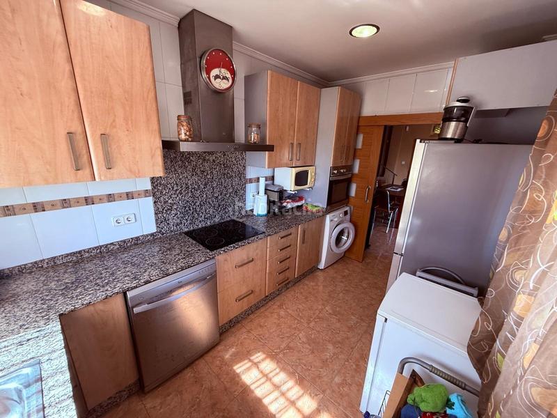 Foto 7531eae8-2c2f-4fea-af54-613f558ce4a5. Xalet amb piscina a Catadau