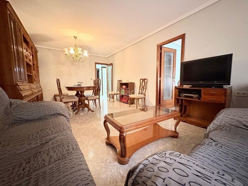 Foto 345bcb85-5df0-4438-8e38-78d981173faa. Piso  en Benetússer