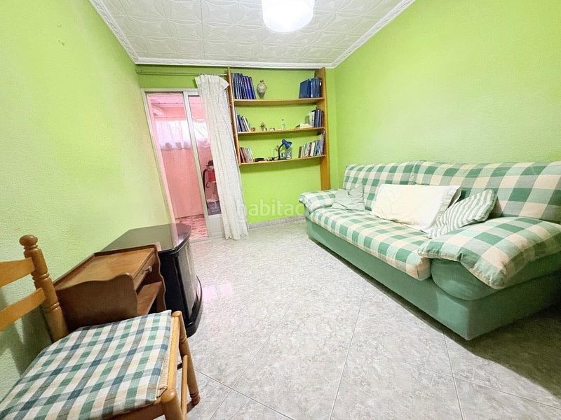 Foto 93ce108d-5031-49b0-8a1e-be71fccffcfa. Piso  en Benetússer