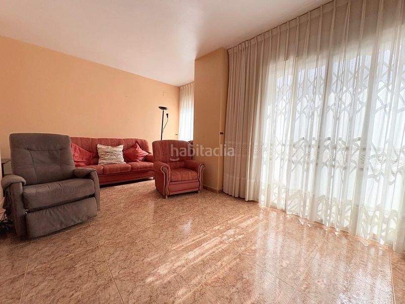 Foto e5469f18-76e1-4348-ac76-2452be41682b. Pis a Albal